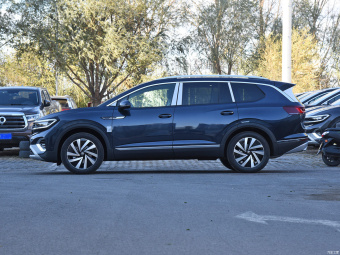 VW Talagon Luxury 330TSI